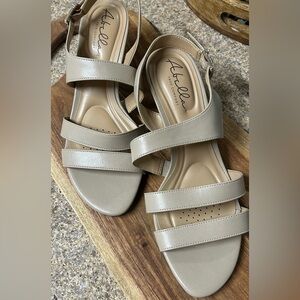 Abella Women's Cream Strappy Sandals